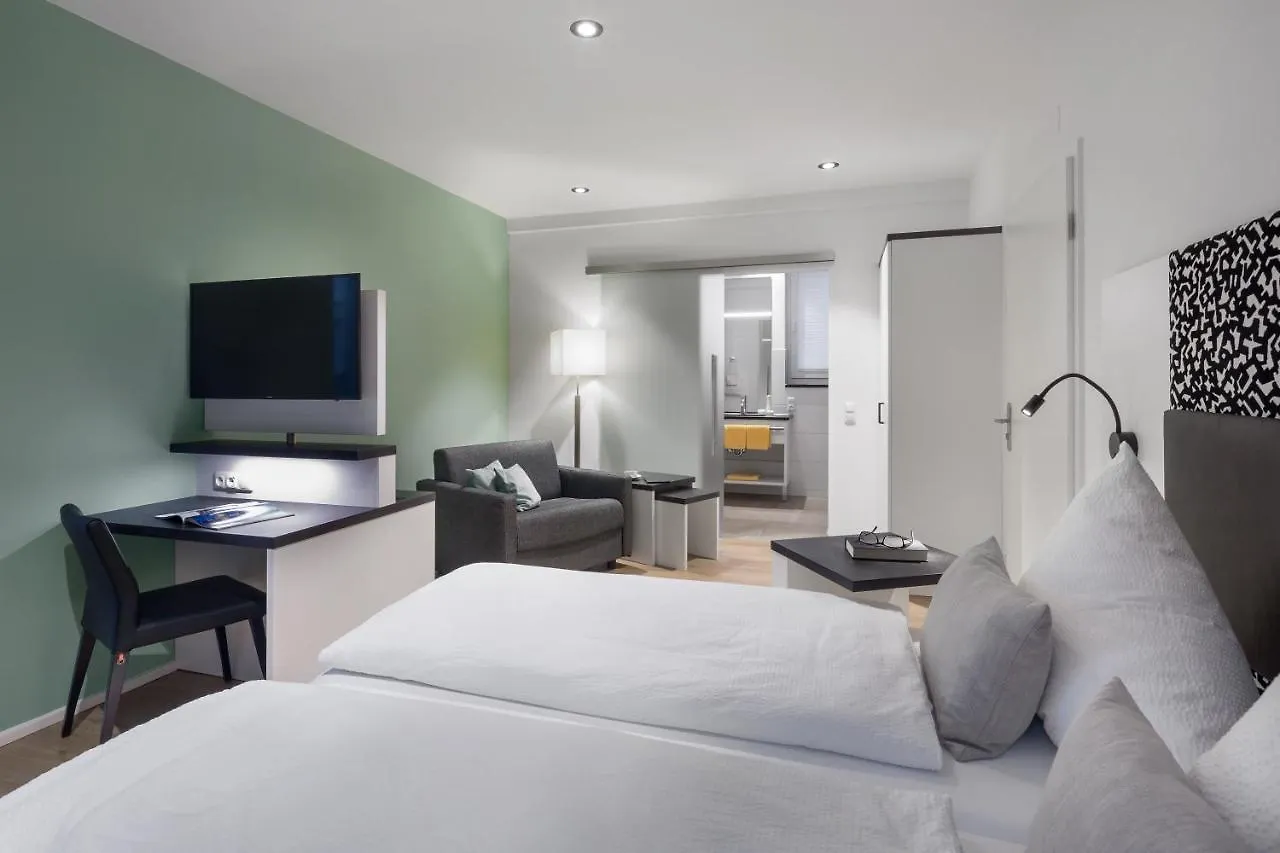 Wirtshaus & Hotel Goldener Greif Edelsfeld 3*,  Germany