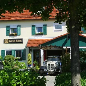 Hotel Runas, Hallbergmoos